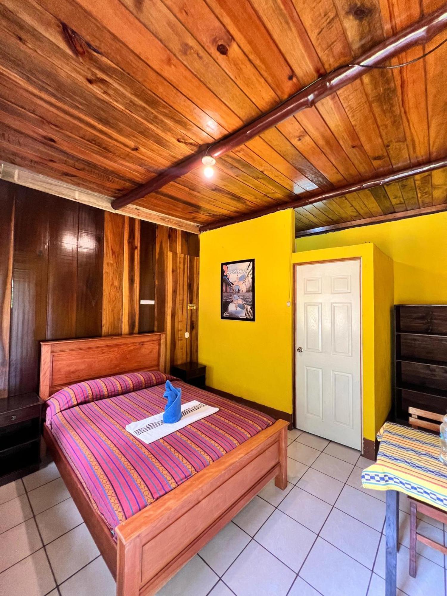 El Portal De Champey אכסניה