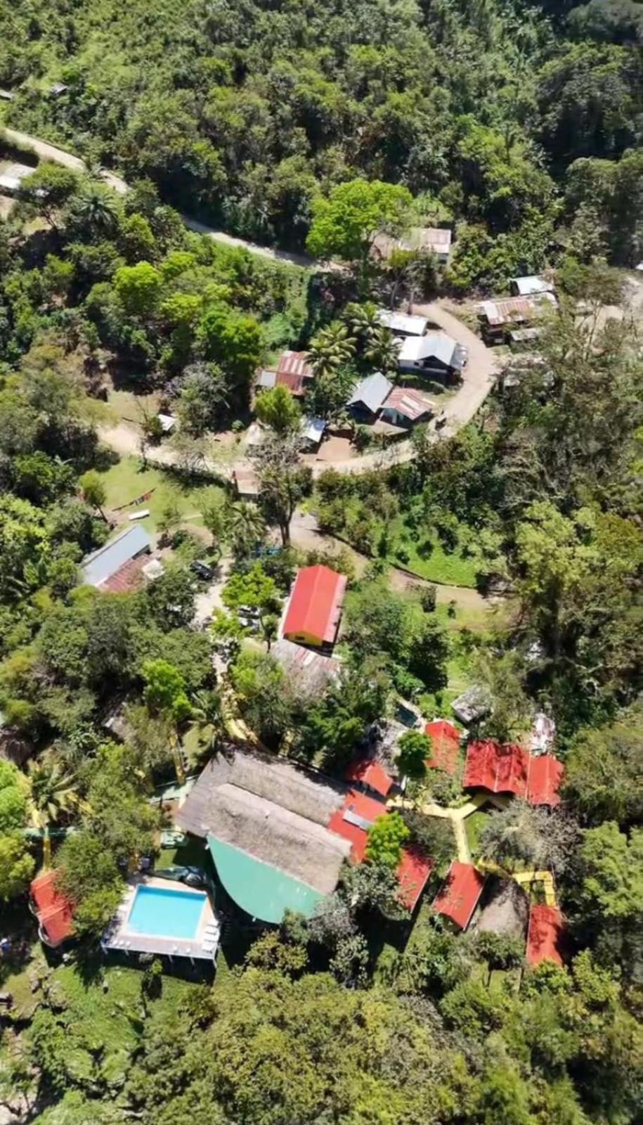 אכסניה El Portal De Champey *