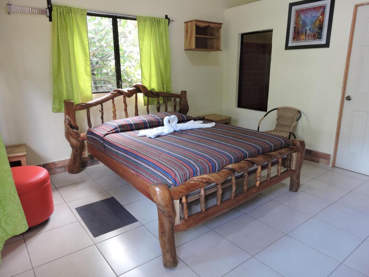 אכסניה El Portal De Champey
